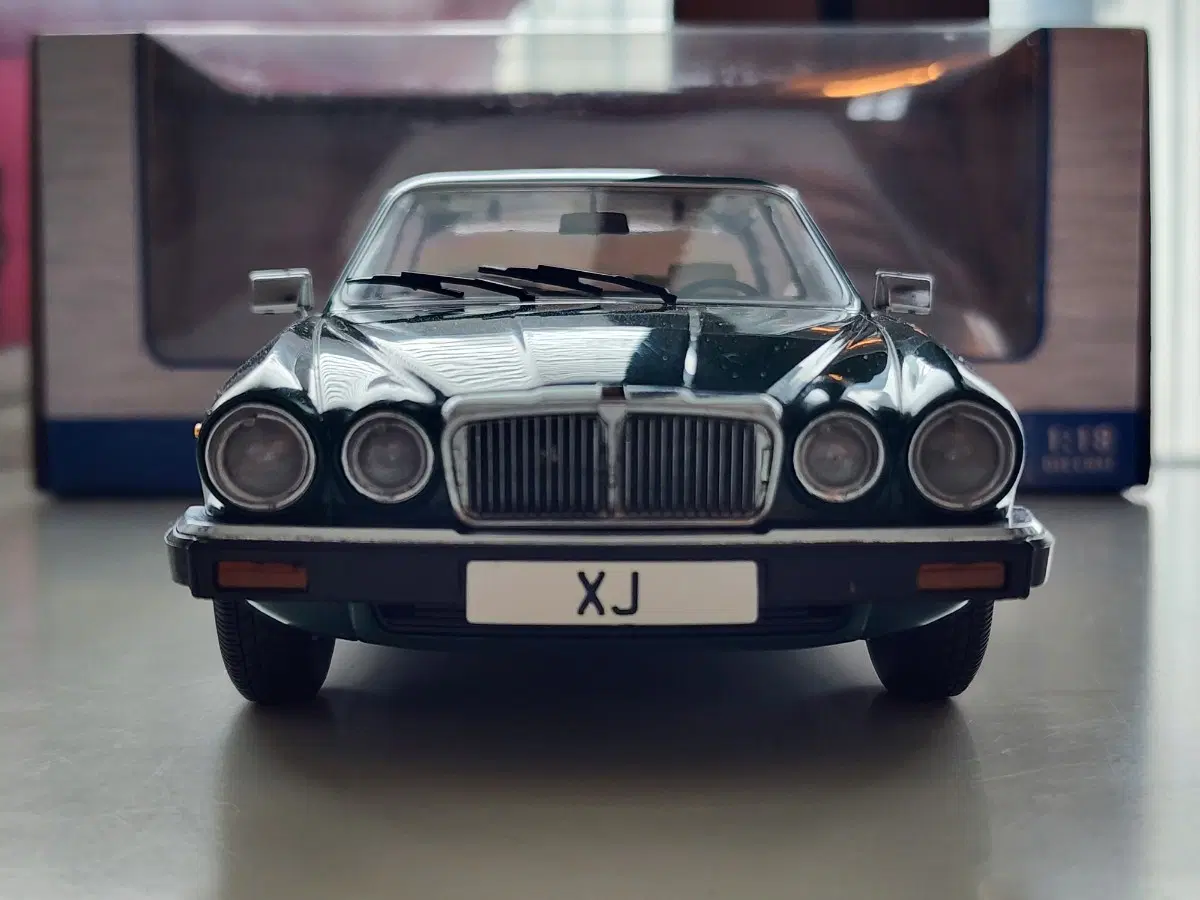 1:18 MCG 재규어 XJ6 Series3 그린 다이캐스트