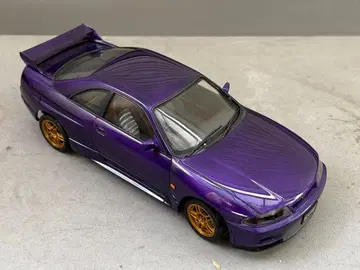 타미야 1/24 닛산 스카이라인 GT-R R33 완성품