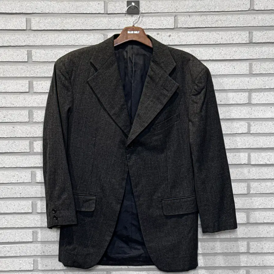 꼼데가르송 옴므 플러스 블레이저 원버튼 사선대칭 디테일 그레이