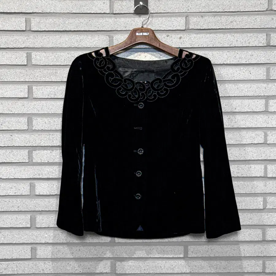 JPN VINTAGE 트위드 벨벳 넥 자수 디테일 블랙