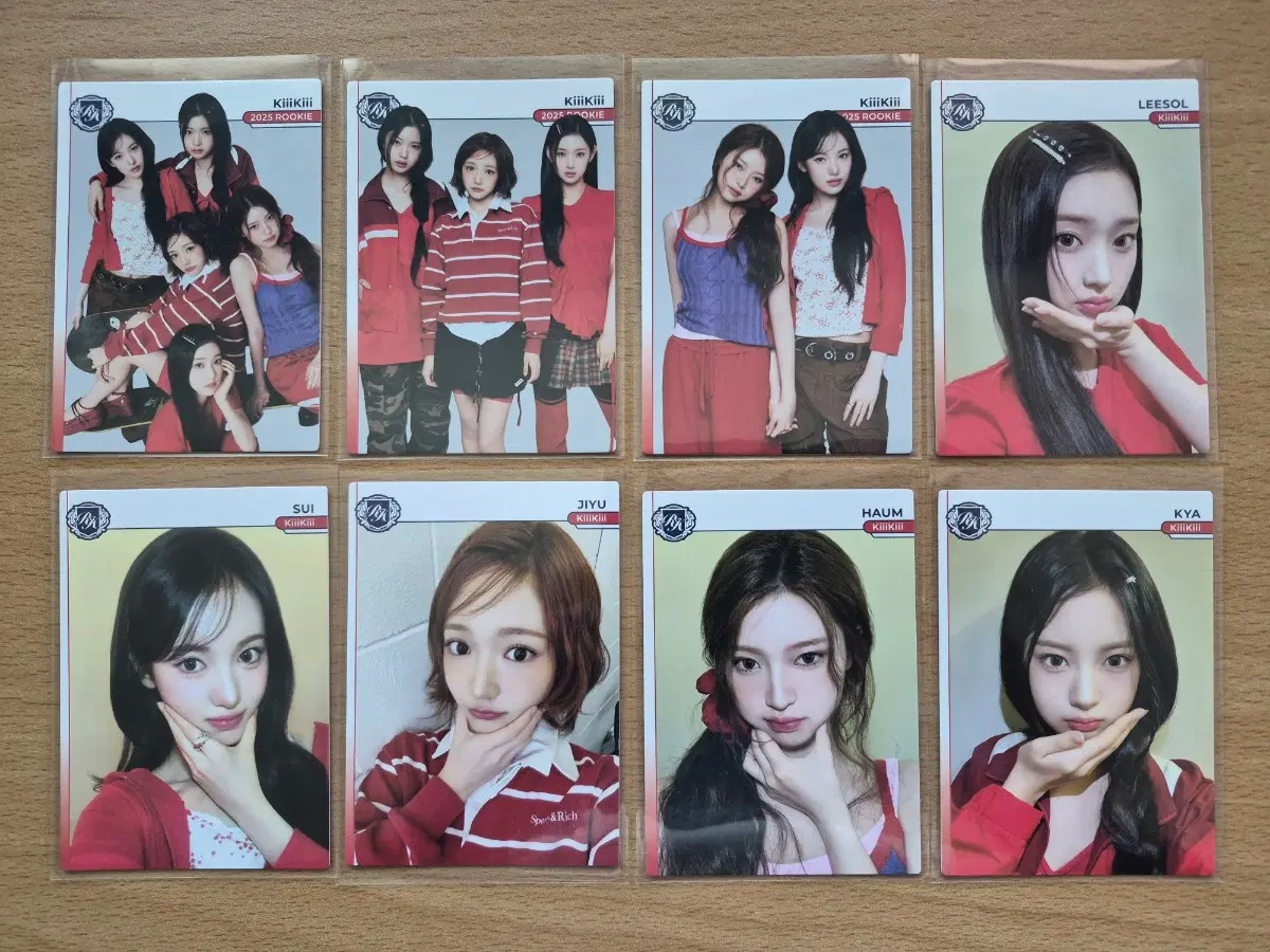 2025 테레카 KPOP 루키 키키 포토카드 8장랏 판매합니다.