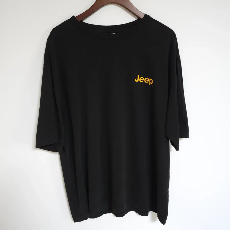H120 지프 Jeep 블랙 남성 자수 로고 반팔 티셔츠