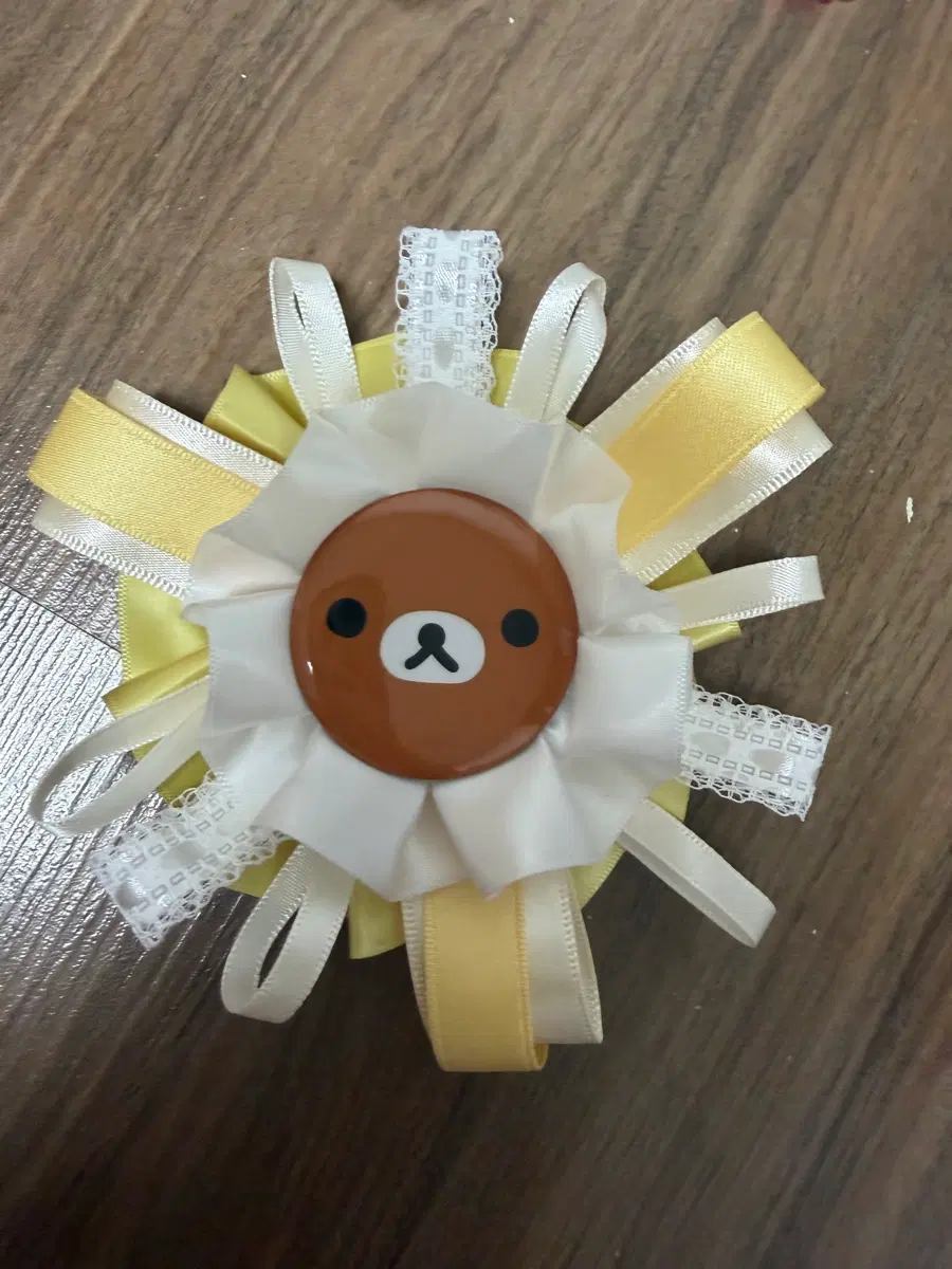 리락쿠마 리본 브로치 캔뱃지 로제트 오타쿠 장식
