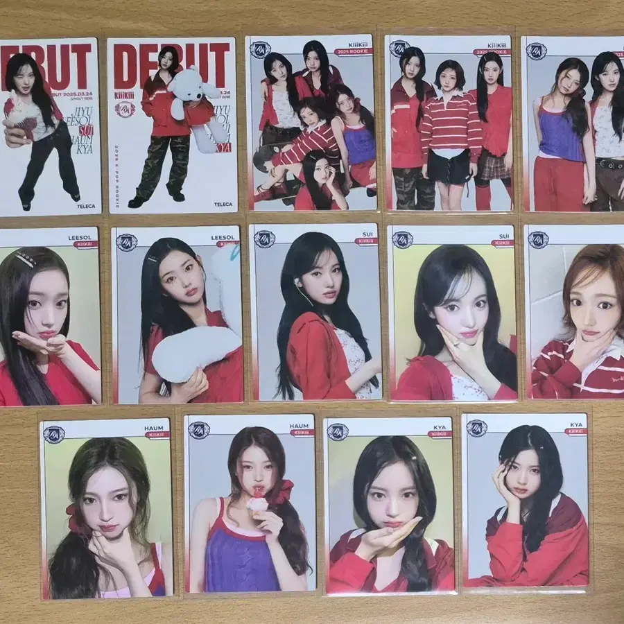 2025 테레카 KPOP 루키 키키 포토카드 21장랏 판매합니다.