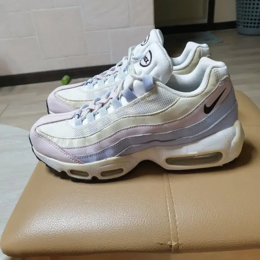 나이키 에어맥스 95 파스텔 톤 운동화240