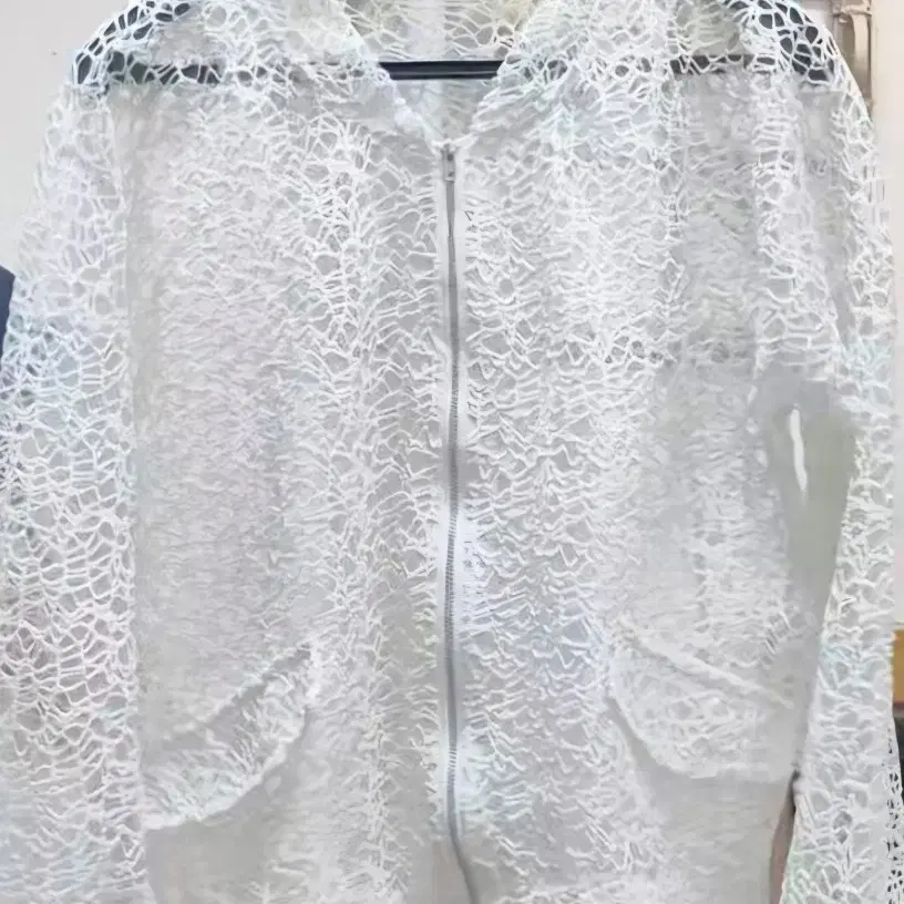 화이트 레이스 후드 집업