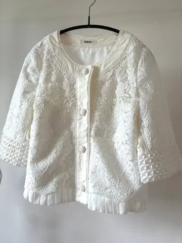 INGEBORG 잉게보그 화이트 레이스 노카라 자켓