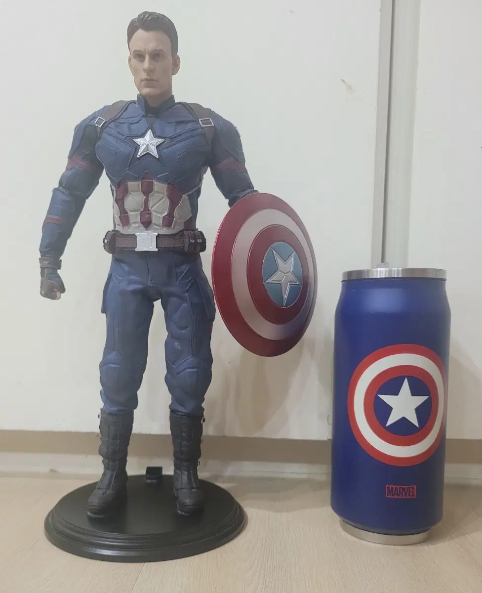 캡틴아메리카 마블 피규어 팝니다