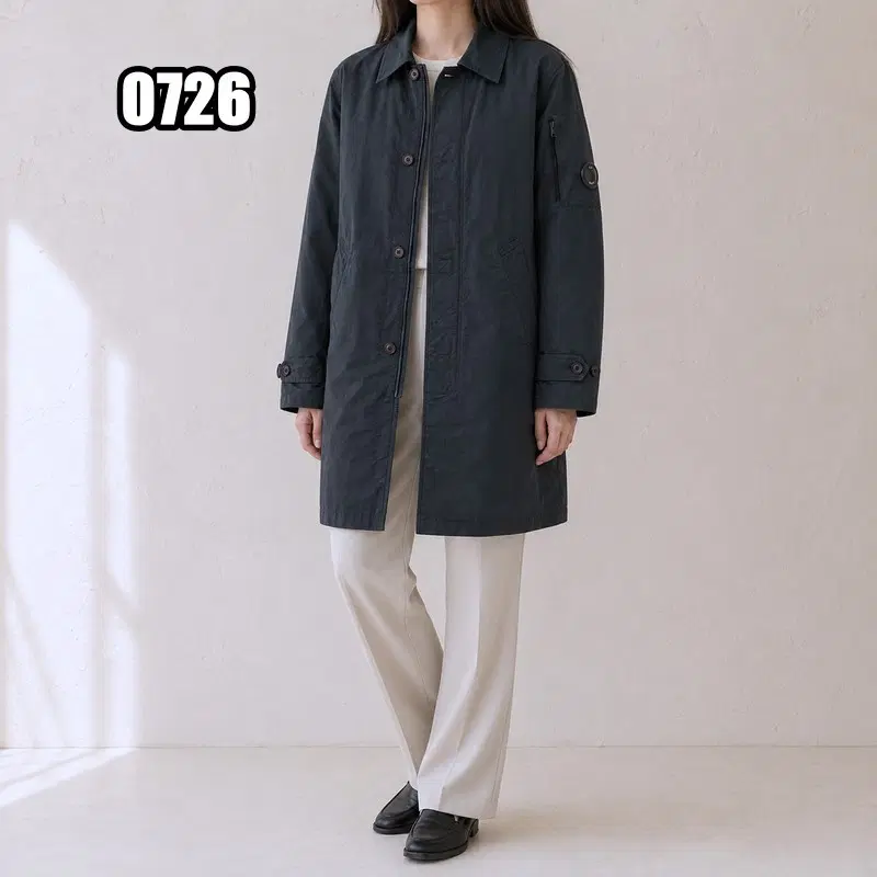 M C.P. 컴퍼니 사이드 렌즈 싱글 나일론 코트