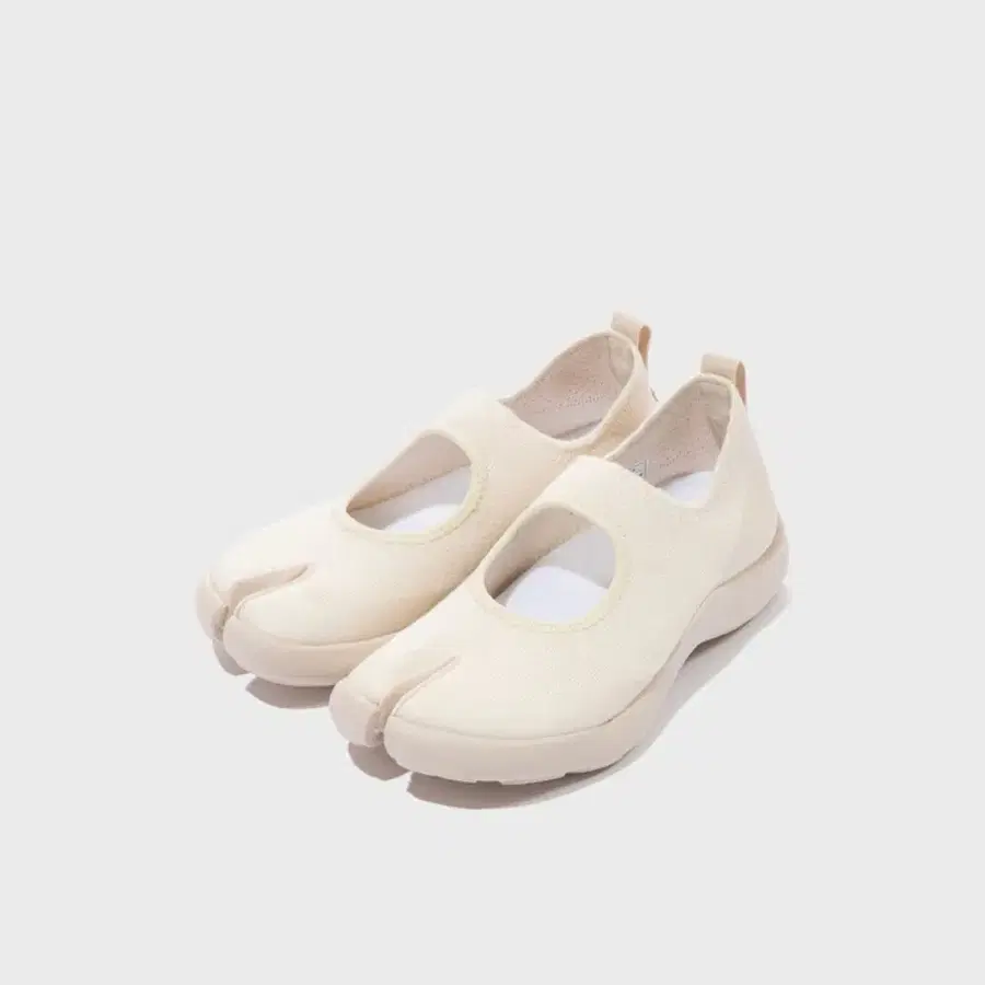 TABI 타비 off white 230