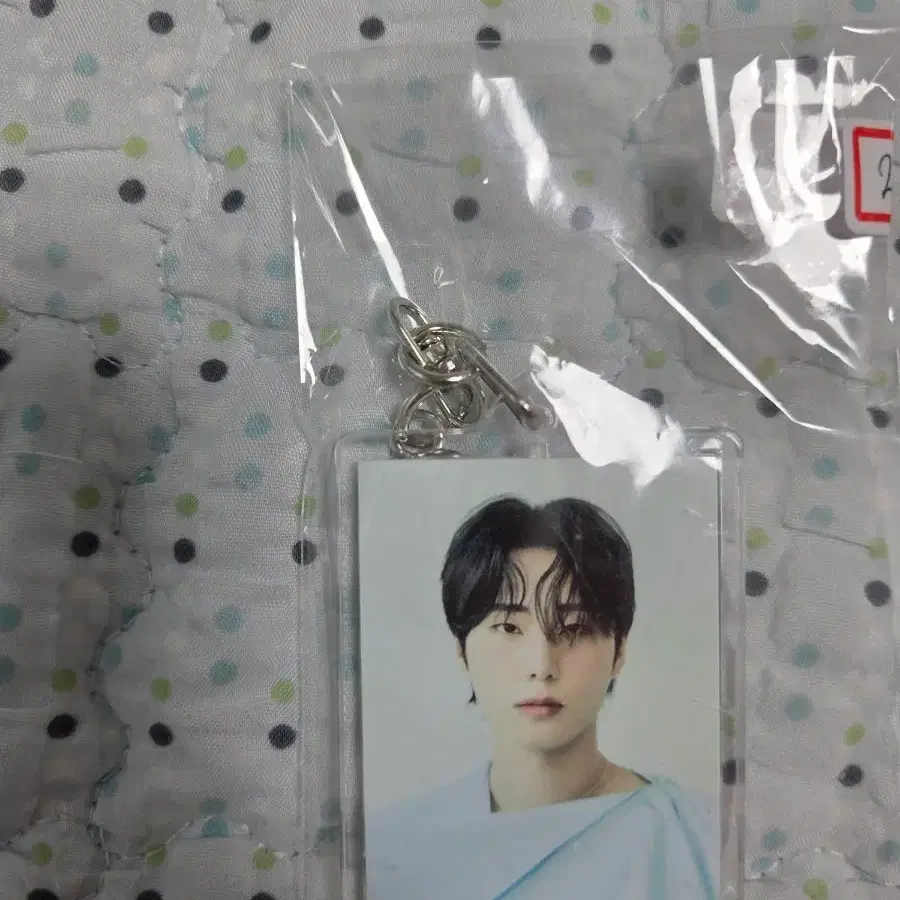 영케이 양면키링