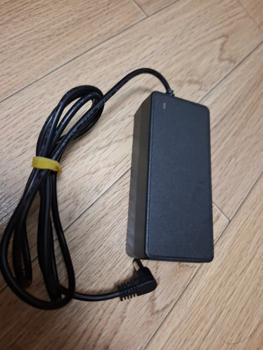 고용량 12V 5A 아답터