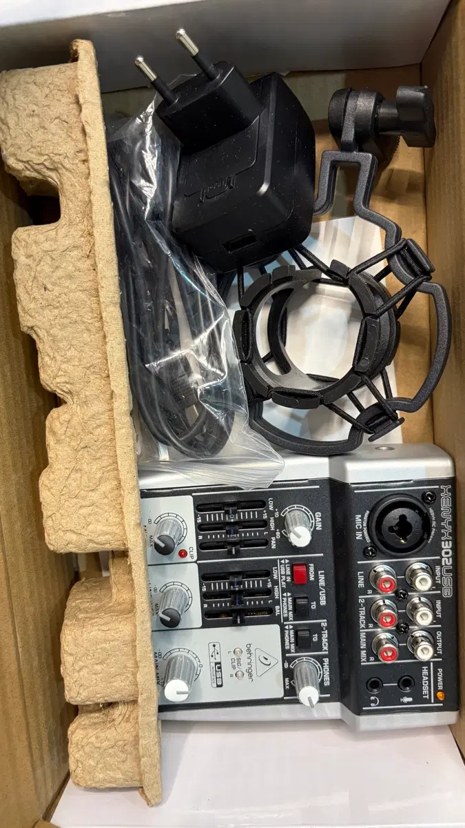 Behringer Xenyx 302USB 오디오 인터페이스 + BM-800 마이크 세트