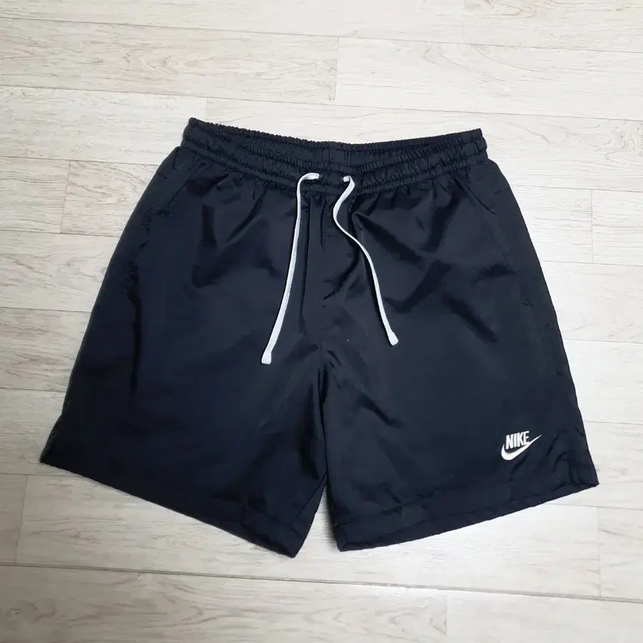 95 나이키 NSW 우븐 반바지 M사이즈 완전깨끗해요