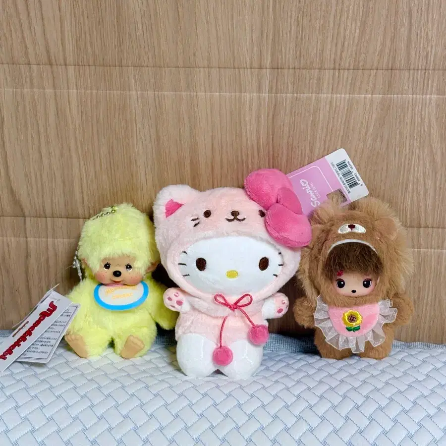 몬치치 정품 노랑 키티 키링 인형