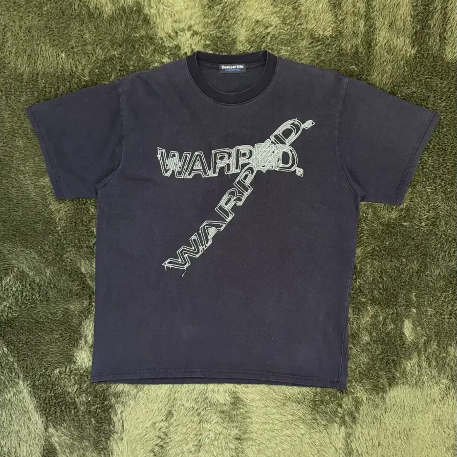 코스트 퍼 킬로 X Warped 웝트샵 콜라보 스티치 티셔츠 블랙
