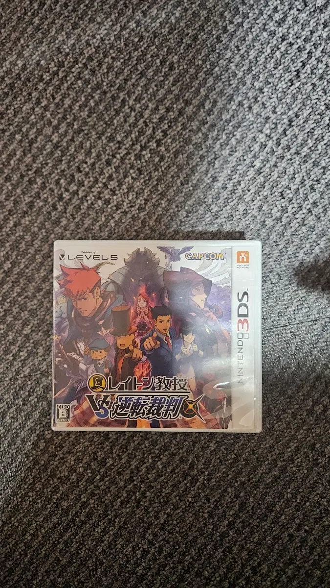 레이튼 교수 VS 역전재판 3DS 게임 일판