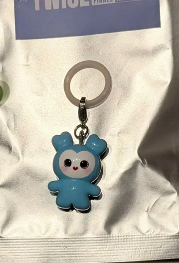 LOVELY SECRET MINI CHARM NAVELY TWICE