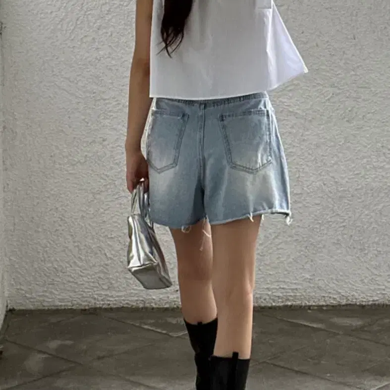 [새상품] A라인 무드데님팬츠 연청반바지