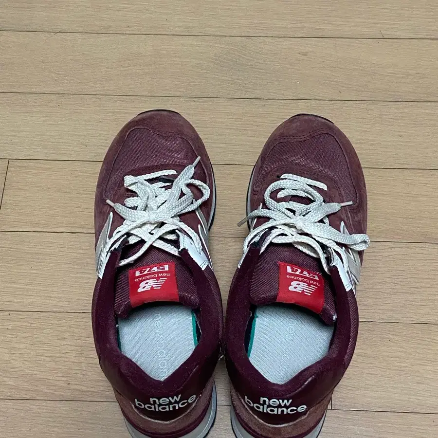 뉴발란스 574 버건디 280 size