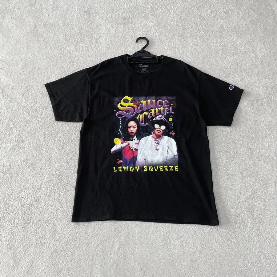 XL 챔피온 90'S 카르텔 레몬스퀴즈 반팔티셔츠 컬리지