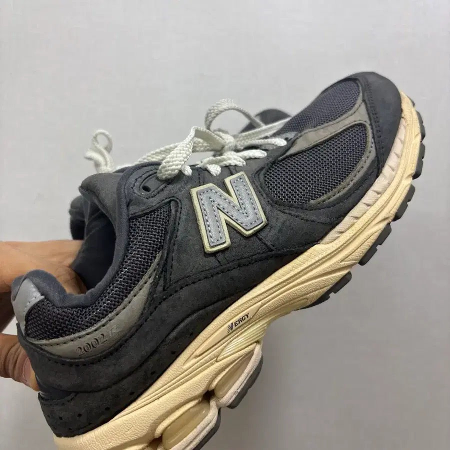 뉴발란스 빈티지 사이즈 250mm