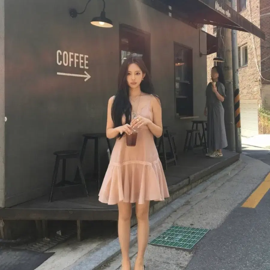 블러쉬 레이스 미니 원피스