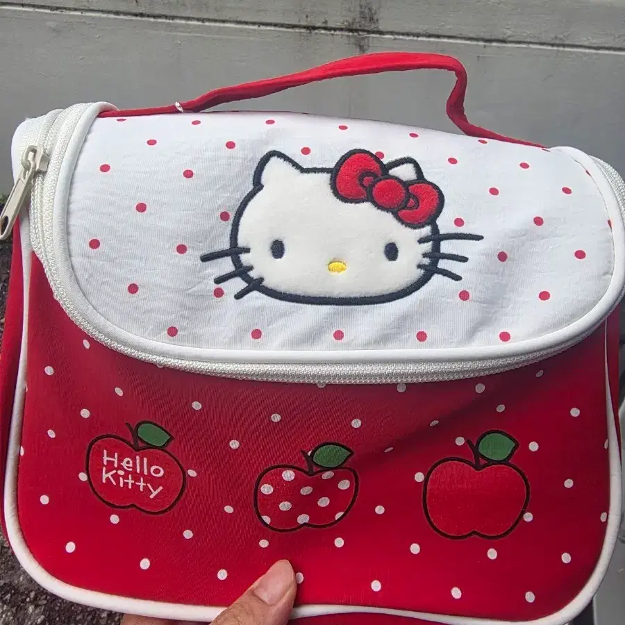 헬로키티 레드 파우치