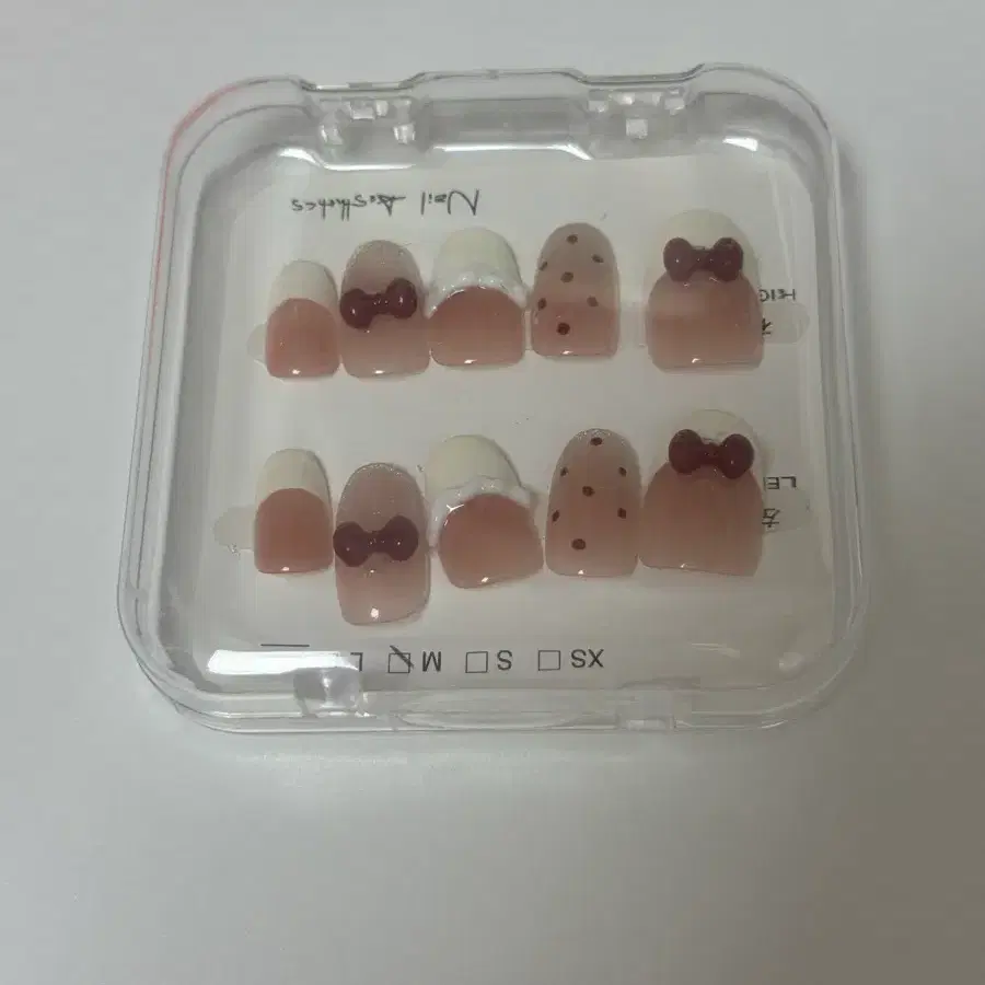 리본 도트 프렌치 네일팁