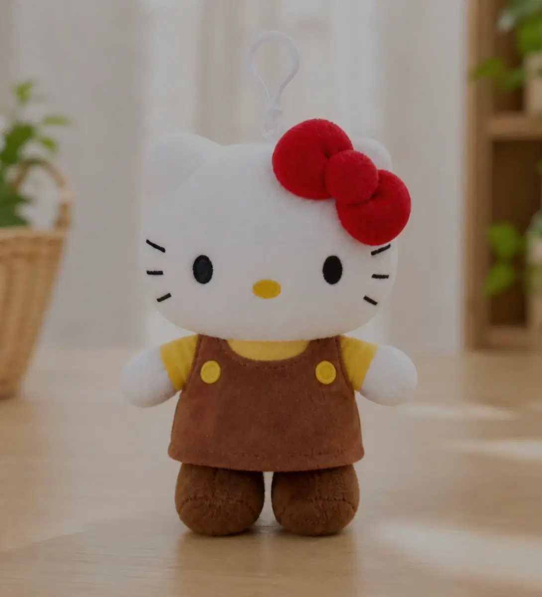 (새제품) 산리오 헬로키티 알바카페 브라운 12cm 키링