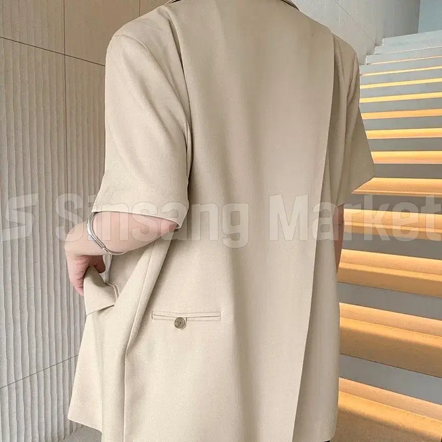 [빠른발송] 뒷트임 반팔 자켓 국내 루즈핏 사선 패드 포켓 카라 빅사이즈