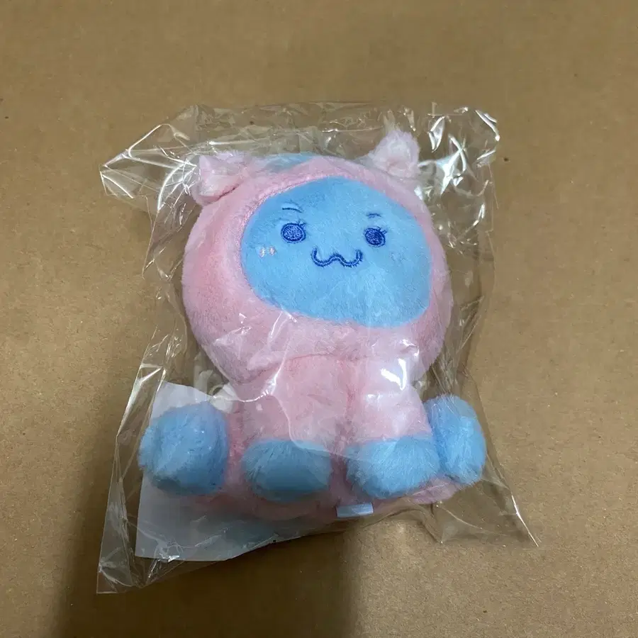 슈퍼주니어 려욱 인형 키링 RED HARE JUNIOR DOLL KEYRING