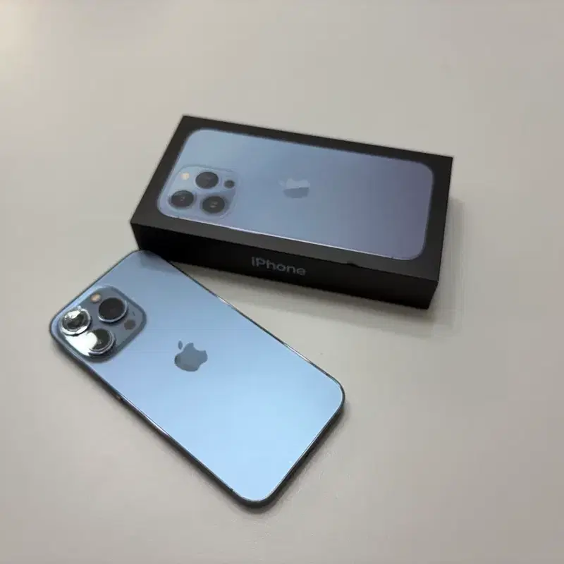 아이폰13pro 시에라블루 (256GB)