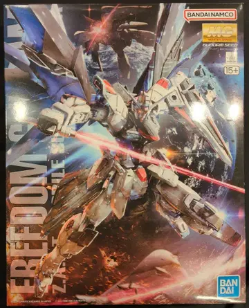 BANDAI SPIRITS MG 1/100 반다이남코판 프리덤 건담 Ver.2.0/15+ 표기