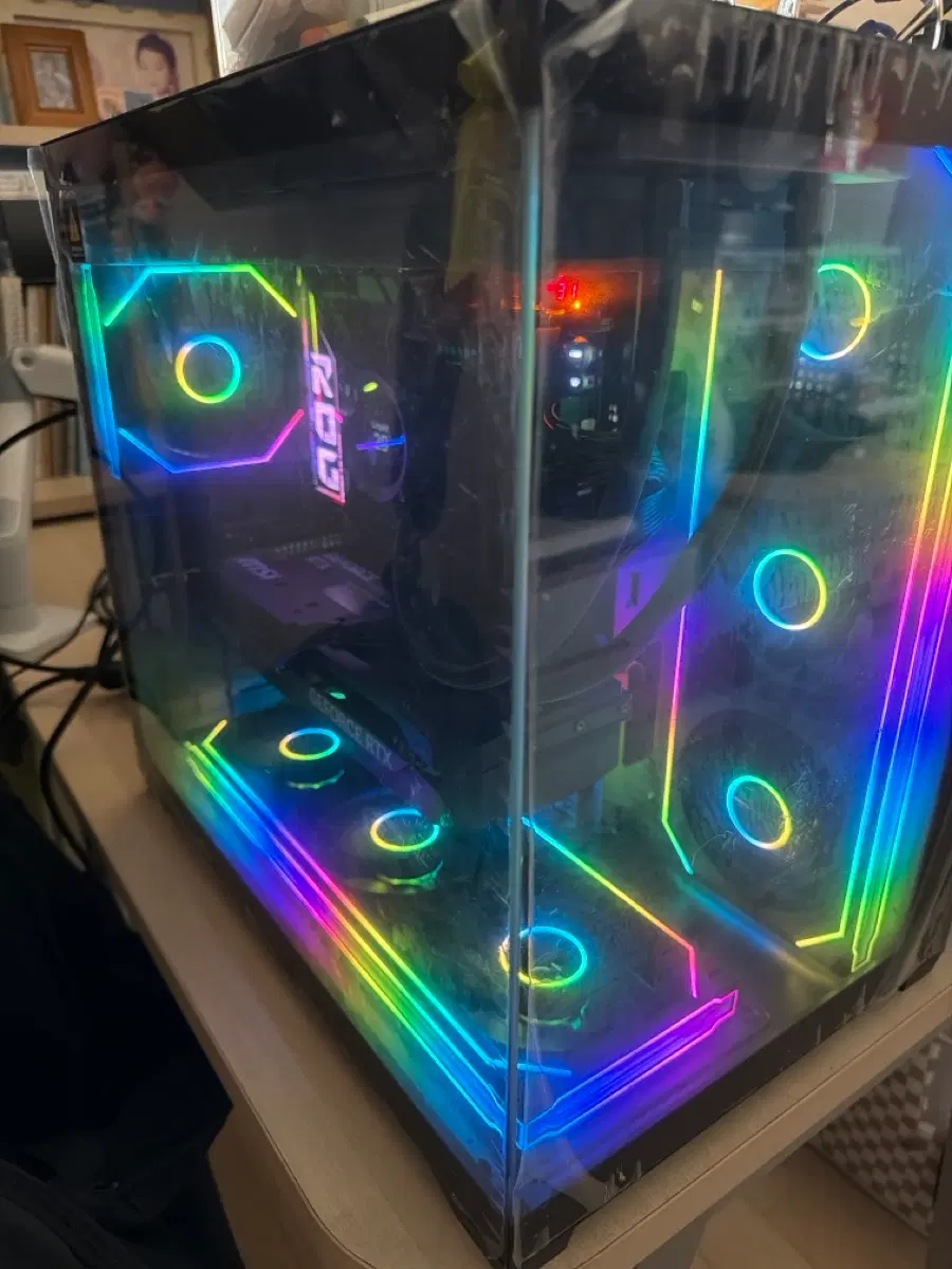 인텔 코어 울트라9 285k 5070ti  컴퓨터 본체