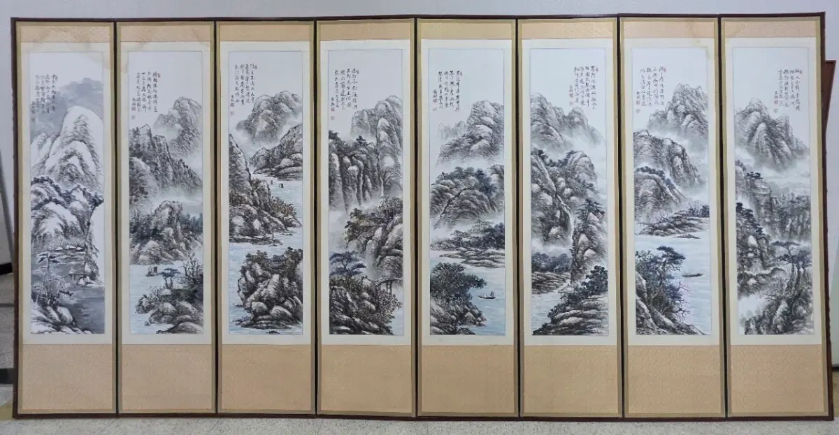남경최원호선생의수묵담채산수화8폭병풍과 구암정영석선생의조선 후기의 방랑시인김삿갓과금강산마하연의 공허스님이서로대구를 맞추며함께지은유명한시승공작연작시6폭병풍
