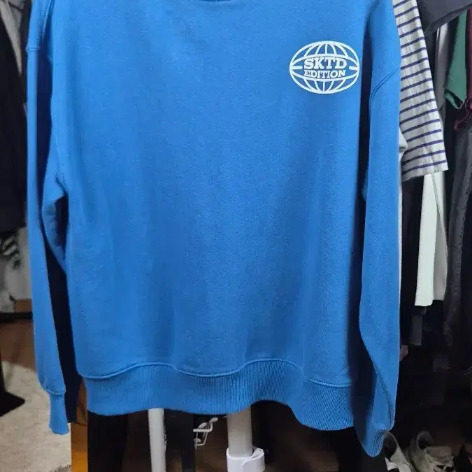 ZARA  맨투맨 블루