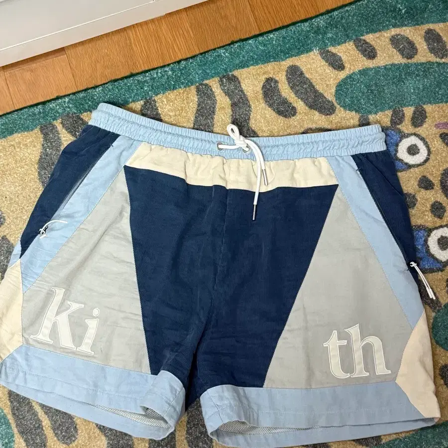 [XL] 키스 Kith 반바지 네이비/라이트 블루/베이지
