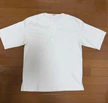 새상품급 AURALEE 헨리넥 T셔츠 화이트 오라리