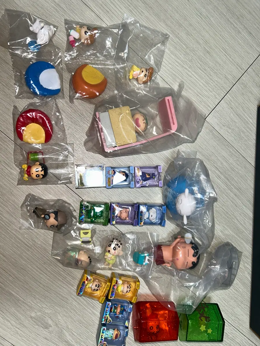 짱구,맹구,철수,훈이,유리,수지