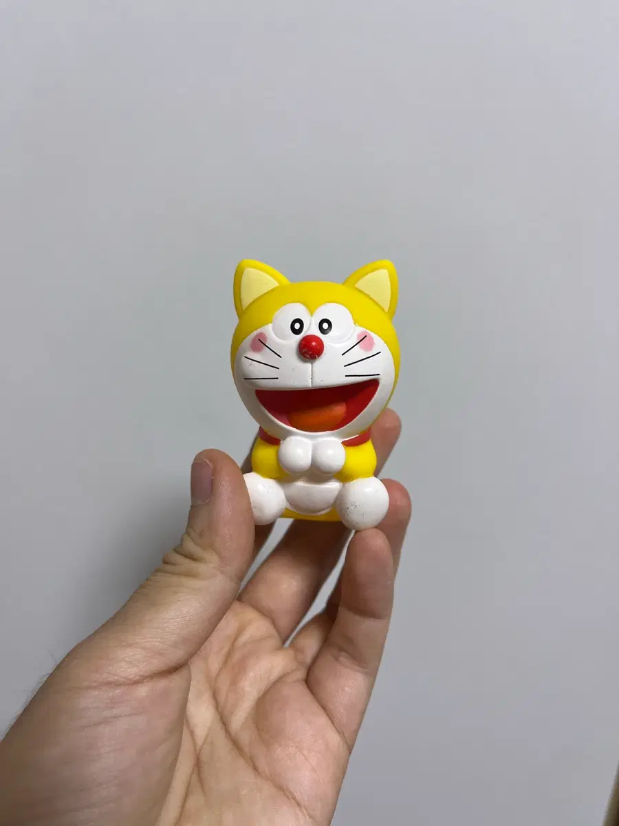 노몽이 피규어 노란 도라에몽 (새상품 컨디션)