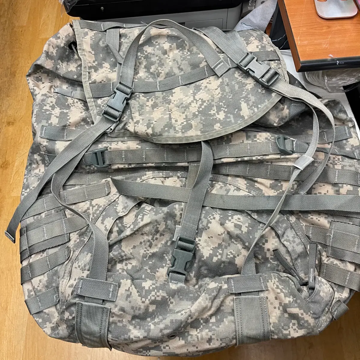 ACU럭색부품본체만10.[미군불하/C급] 오리지널 MOLLE II ACU 라지 럭색 메인백 (단품/파손있음)