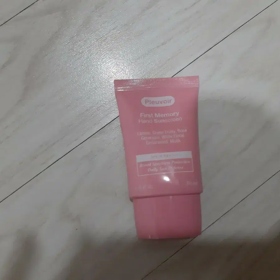 플루부아 퍼스트 메모리 핸드 선스크린 50ml