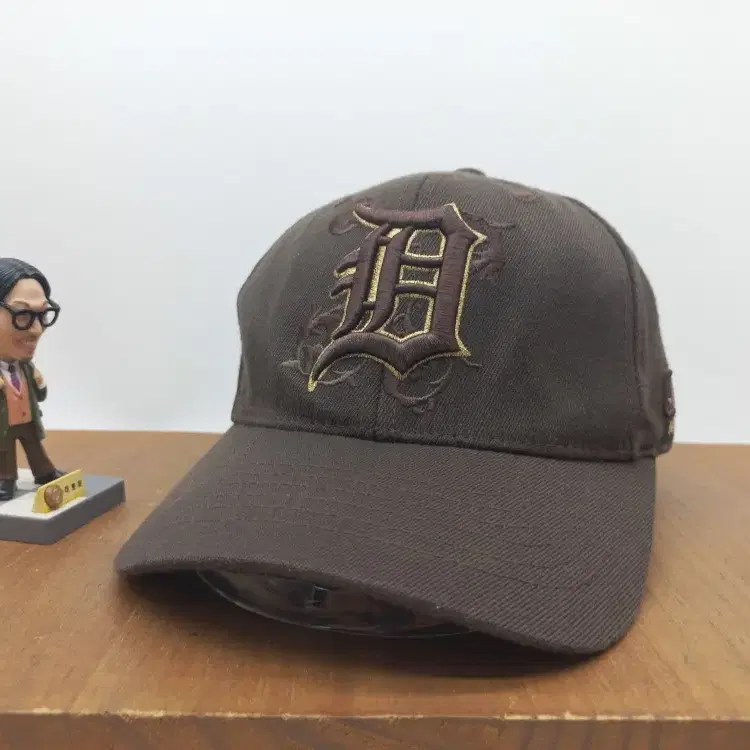 MLB 메이저리그 베이스볼 디트로이트 타이거스 헤리티지 레트로 야구모자 브라운