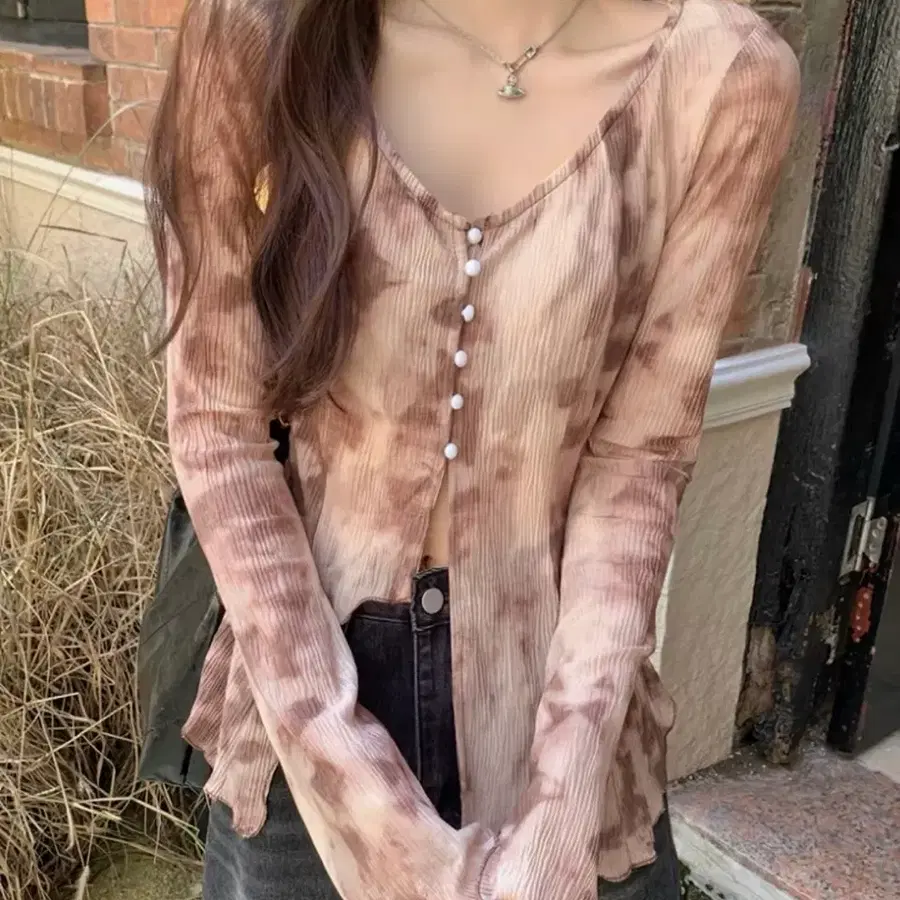 주름 프릴 블라우스
