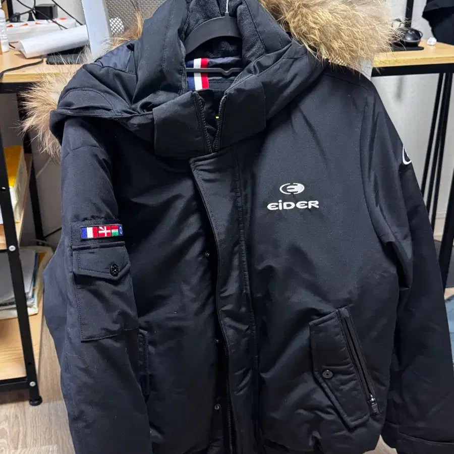(새상품)아이더 스투키 블랙 숏패딩 s