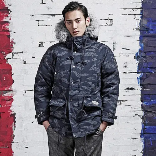 [새상품] M사이즈 [ROMANTIC CROWN] ROUGHMAN DUCK DOWN PARKA_NVY
