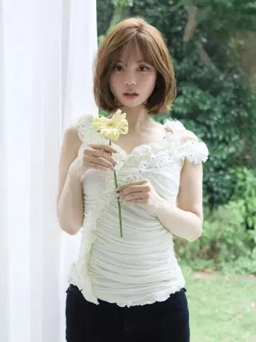 ANDMARY / Cherie 러플 탑