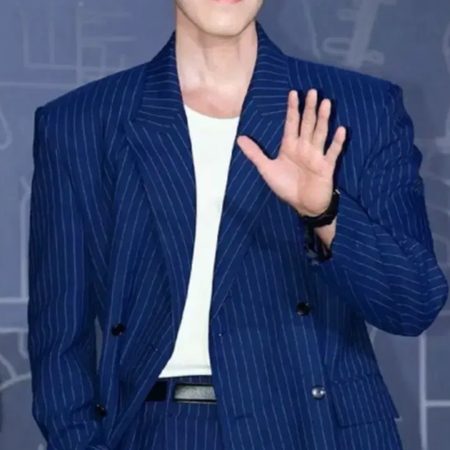 [M]렉토 핀스트라이프 자켓