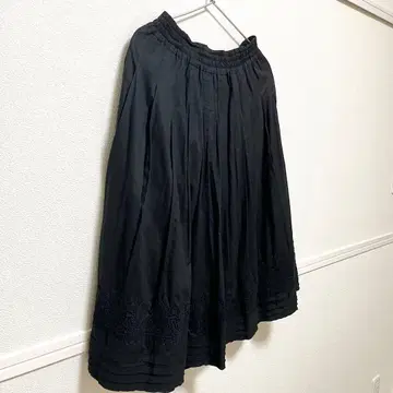 ZUCCa 자수 레이스 코튼 스커트